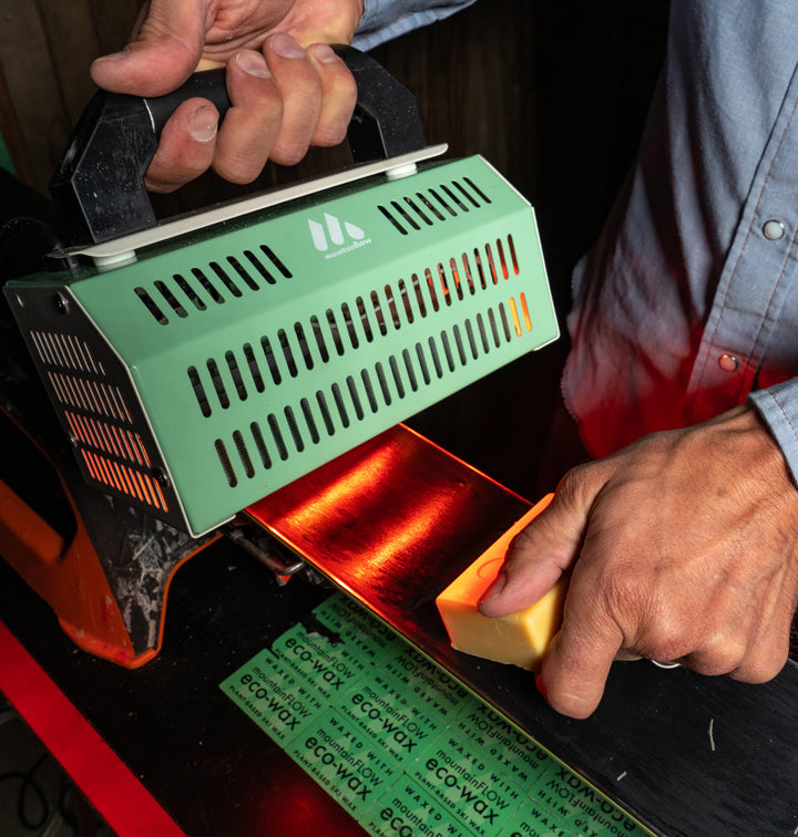 mountainFLOW eco-wax Infrared Waxer