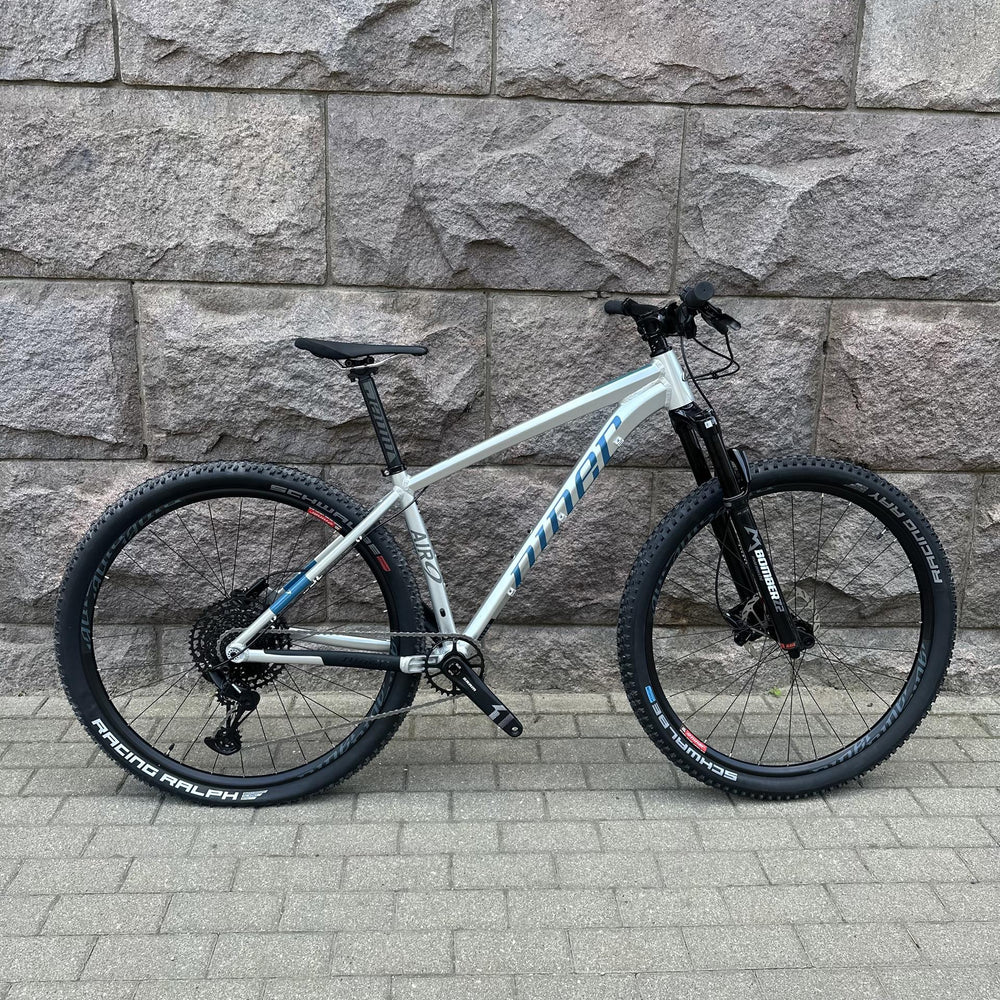 Air 9 2 Star Hard Tail Bike - In Box Silver/ Baja Blue L
